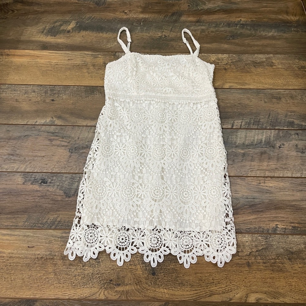 Hollister White Floral Lace Mini Dress Adjustable Straps S Boho Scalloped Hem